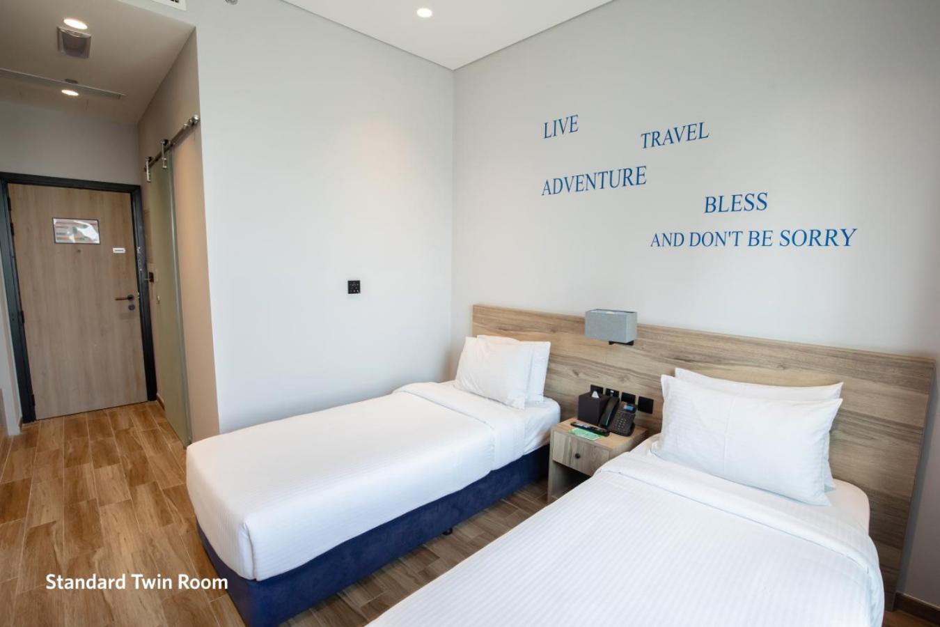 Kingsgate Canal Hotel By Millennium Dubai Kamer foto